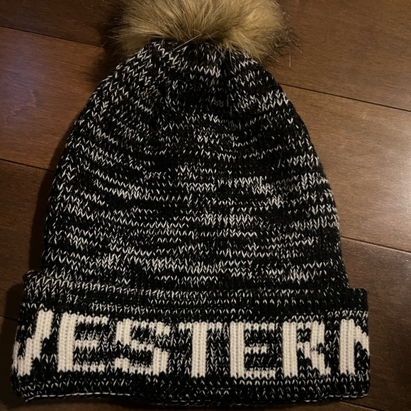 University of western Ontario Pom Pom winter hat - Picture 1 of 2